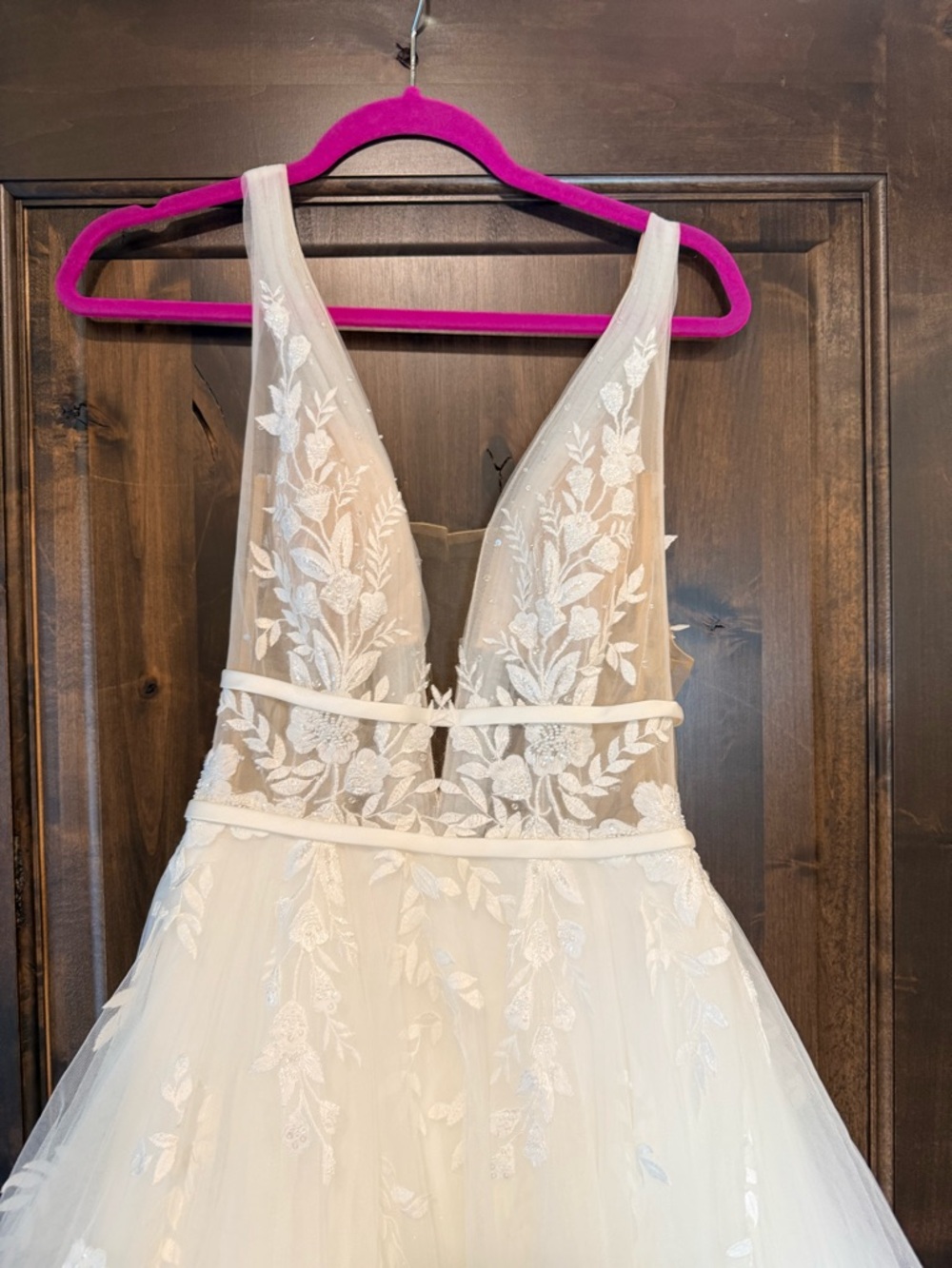 New Lilian West Wedding Dress - size 8 - fits like 4